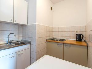 23755081-Ferienwohnung-3-Portorož-300x225-4