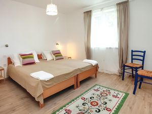 23766911-Ferienwohnung-7-Portorož-300x225-5