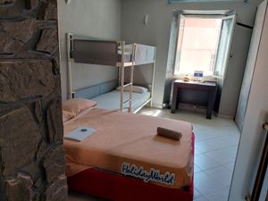 23670251-Ferienwohnung-4-Portovenere-300x225-4