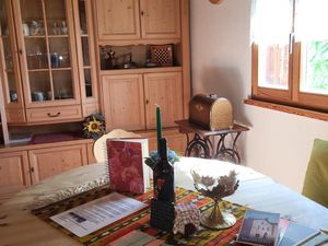 439621-Ferienwohnung-4-Poschiavo-300x225-5