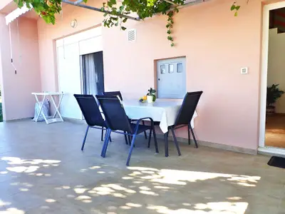 Ferienwohnung für 6 Personen (75 m²) in Posedarje 7/10