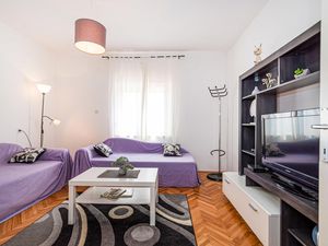 23758645-Ferienwohnung-6-Posedarje-300x225-1