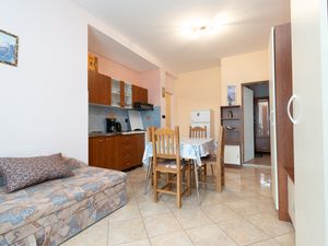 23650586-Ferienwohnung-6-Posedarje-300x225-4