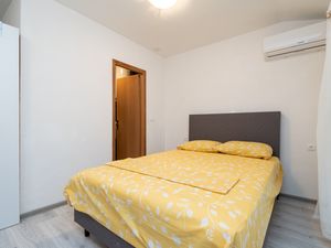 23648353-Ferienwohnung-2-Posedarje-300x225-5