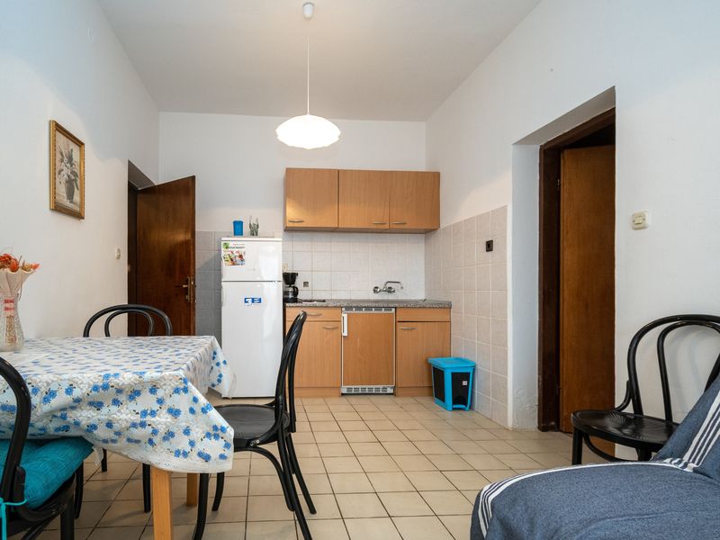 23648351-Ferienwohnung-3-Posedarje-800x600-2