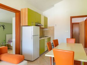 23929027-Ferienwohnung-6-Posedarje-300x225-1