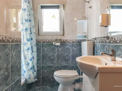 Ferienwohnung für 2 Personen in Posedarje 10/10