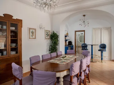 DiningRoom