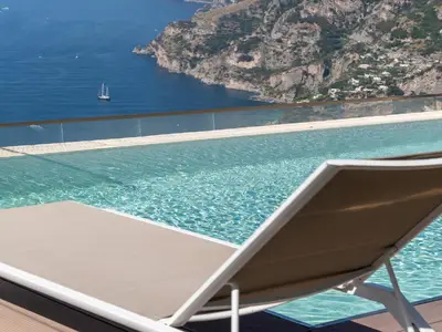 PoolOfHouse