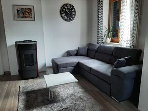 23049319-Ferienwohnung-6-Postira-300x225-1