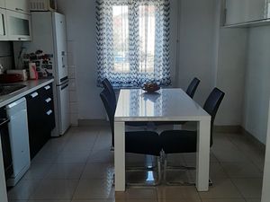 23049319-Ferienwohnung-6-Postira-300x225-3