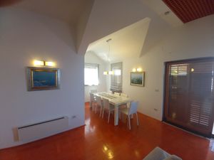 23451131-Ferienwohnung-6-Postira-300x225-5