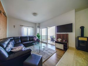 23923737-Ferienwohnung-7-Postira-300x225-1