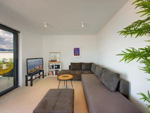 23980770-Ferienwohnung-6-Postira-300x225-2