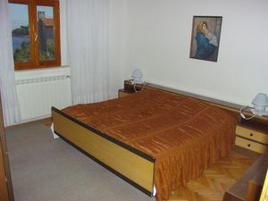 23926236-Ferienwohnung-4-Postira-300x225-4