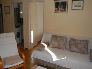 24058751-Ferienwohnung-4-Postira-300x225-2