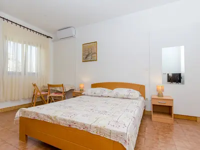 Ferienwohnung für 2 Personen (23 m²) in Postira 8/10