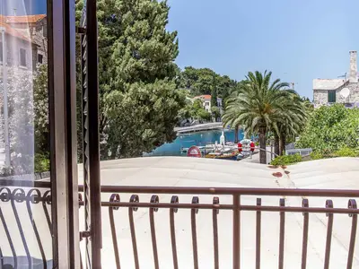 Ferienwohnung für 4 Personen (40 m²) in Postira 1/10