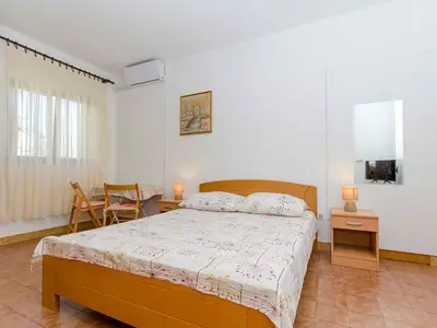 Ferienwohnung für 2 Personen (23 m²) in Postira 8/10