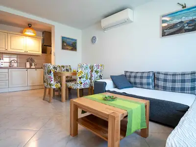 Ferienwohnung für 7 Personen (100 m²) in Postira 1/10