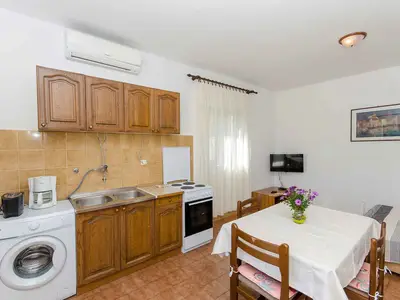 Ferienwohnung für 2 Personen (35 m²) in Postira 7/10