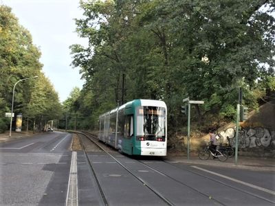 Straßenbahn-Haltestelle