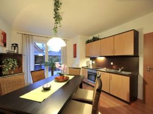 23520119-Ferienwohnung-4-Potsdam-300x225-1