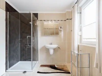 INSIDE, BATHROOM