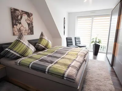 BEDROOM, INSIDE