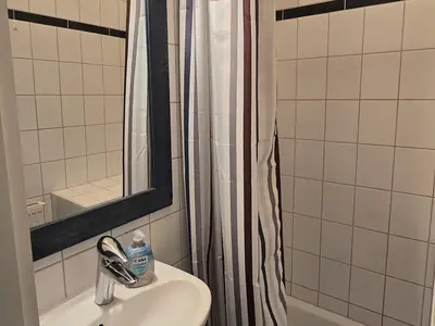 INSIDE, BATHROOM