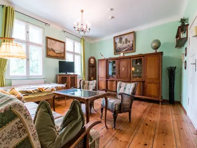 Photo, INSIDE, OUTSIDE