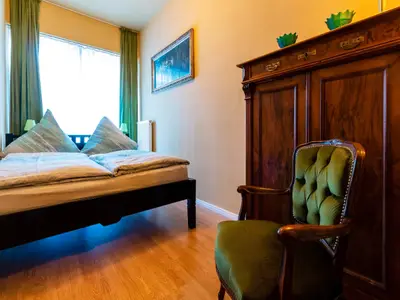 Photo, INSIDE, OUTSIDE