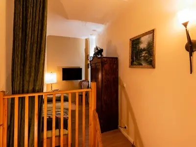 Photo, INSIDE, OUTSIDE