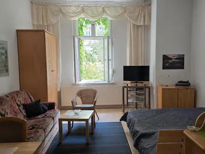 Photo, INSIDE, OUTSIDE