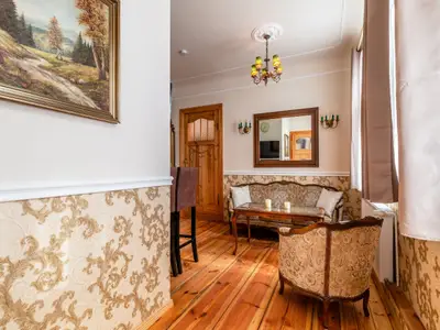 Photo, INSIDE, OUTSIDE