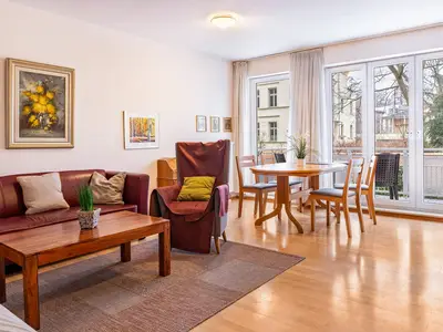 Photo, INSIDE, OUTSIDE