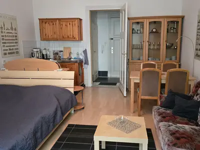 Photo, INSIDE, OUTSIDE