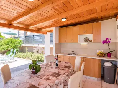 Ferienwohnung für 8 Personen (80 m²) in Povile 2/10