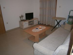 22806225-Ferienwohnung-5-Povile-300x225-5