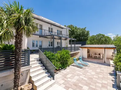 Ferienwohnung für 8 Personen (76 m²) in Povile 1/10
