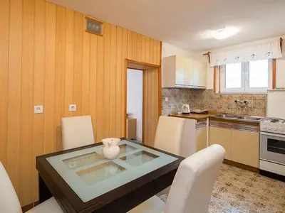 Ferienwohnung für 2 Personen in Povlja 2/10