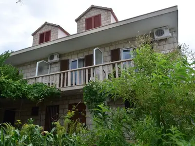 Ferienwohnung für 4 Personen in Povlja 1/10