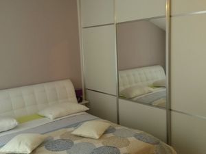 23931471-Ferienwohnung-4-Povlja-300x225-4