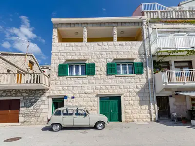 Ferienwohnung für 4 Personen (80 m²) in Povlja 1/10