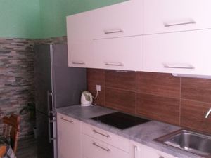 23939556-Ferienwohnung-6-Povlja-300x225-3