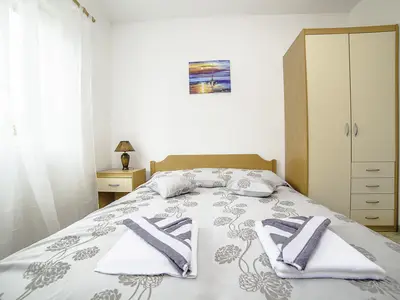 Ferienwohnung für 4 Personen (65 m²) in Povlja 10/10