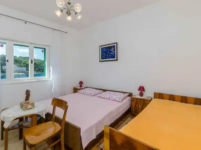 Ferienwohnung für 5 Personen (90 m²) in Povlja 9/10
