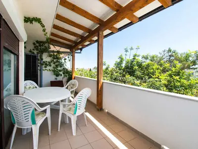 Ferienwohnung für 5 Personen (50 m²) in Povljana 3/10