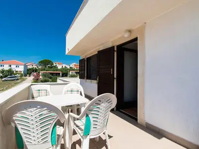 Ferienwohnung für 4 Personen (36 m²) in Povljana 3/10