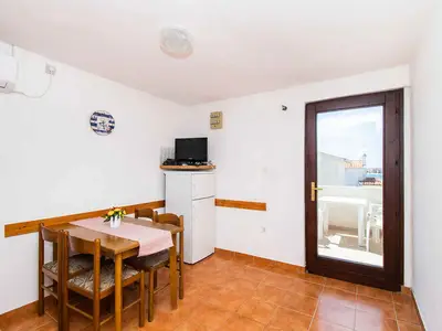 Ferienwohnung für 4 Personen (36 m²) in Povljana 5/10